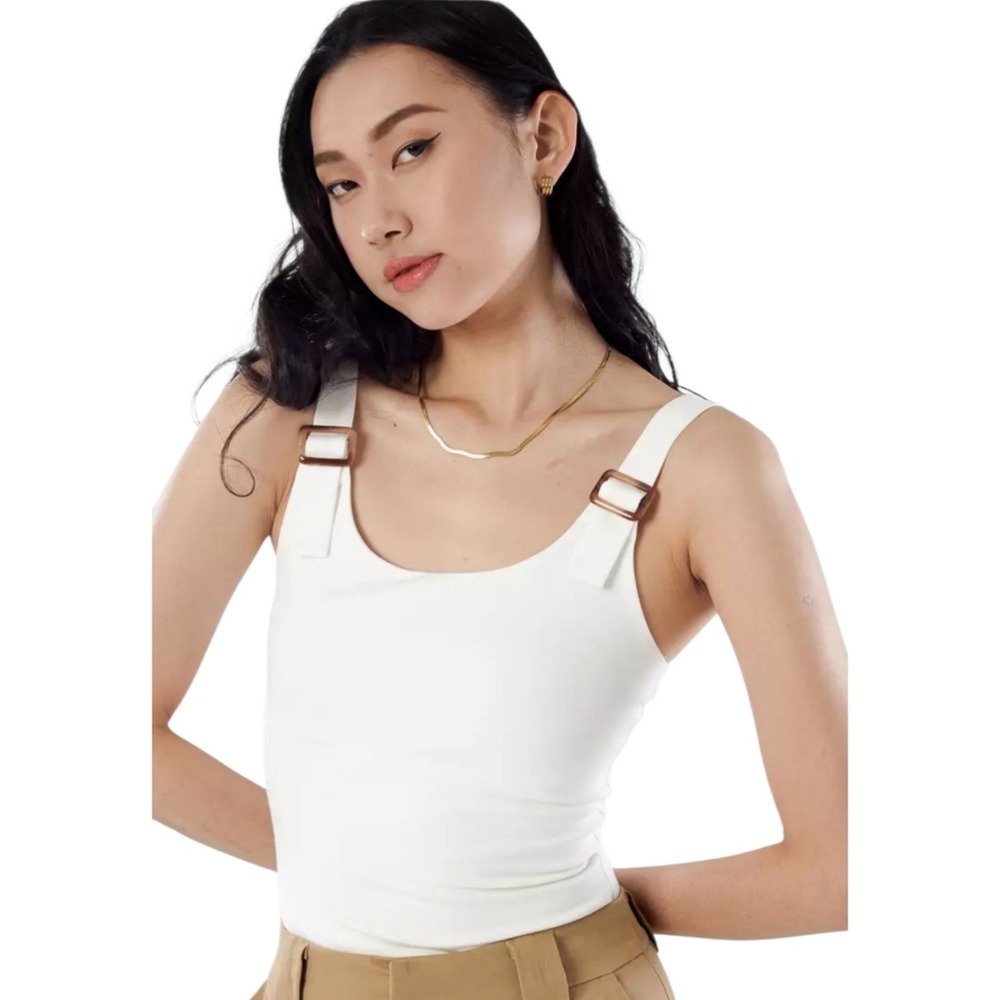 Cream Crop From Suzy Shier